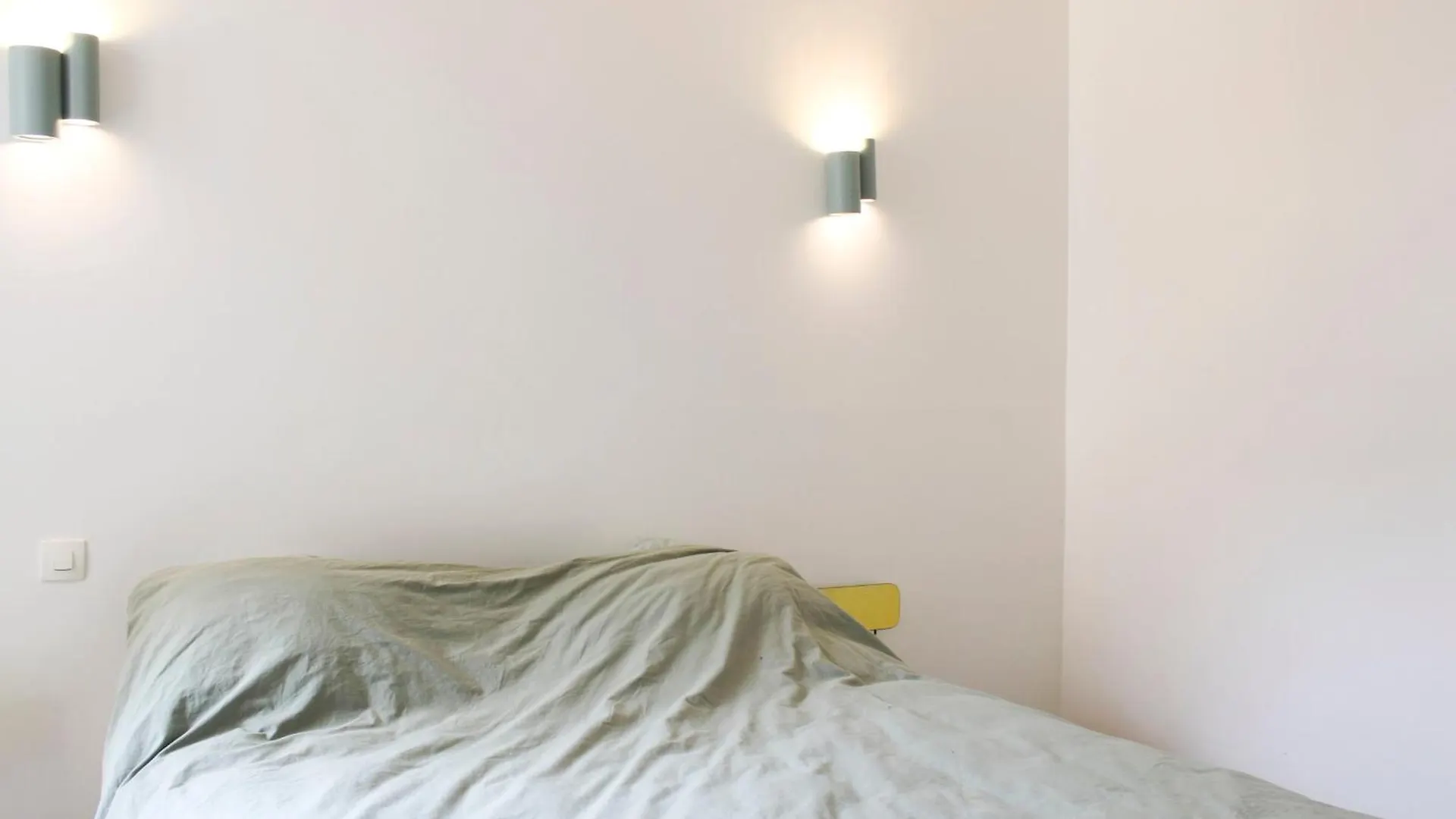 Design Apartment With Wifi In The Heart Of Paris France